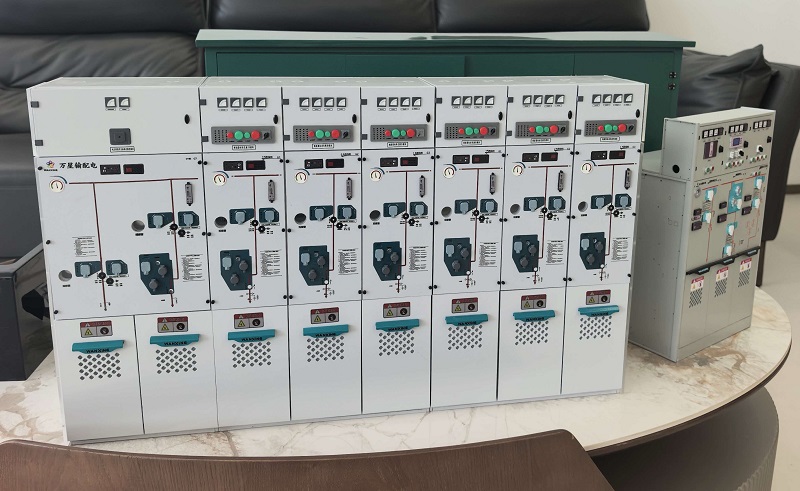 12 kV SF6 be aplinkos tausojantis skirstomasis skydas